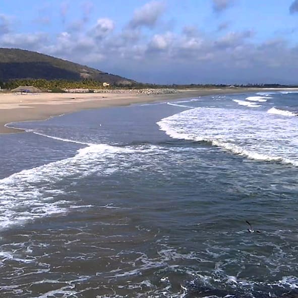 Playa de Cerro Hermoso